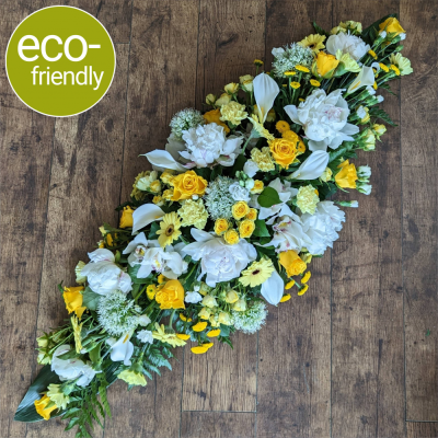 Eco-Coffin Spray Elegant - An elegant <b>double ended funeral spray</b>, sometimes called a <b>coffin spray</b> (to sit on top of the coffin), <b>beautifully arranged</b> in biodegradable floral foam. Your spray can be made in <b>your choice of colours</b> and <b>suitable for a lady or gentleman</b>.