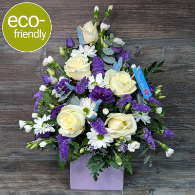 Elegant Boxed Blooms | Treasured Memories | The Floral Box - Treasured Memories: Elegant, seasonal boxed flowers. Front-facing arrangement, eco-friendly. Darlington delivery. The Floral Box.